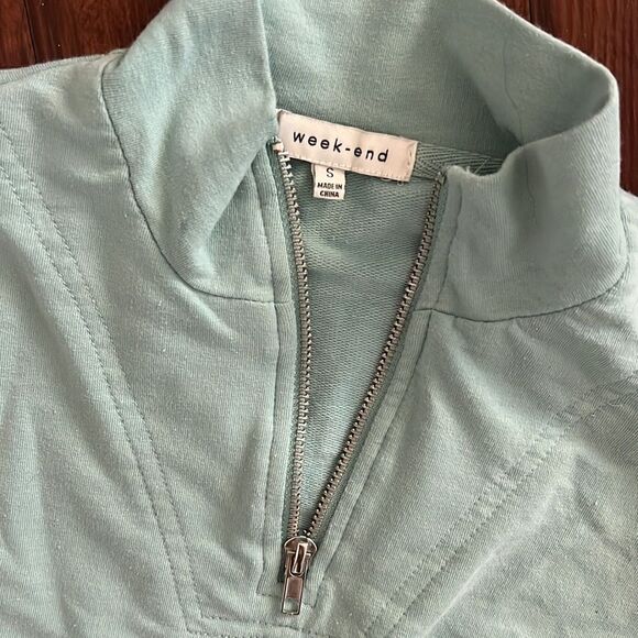 Light Blue Cropped Womens Sweater Top - Size Small - NWOT - Never Worn - Picture 3 of 4